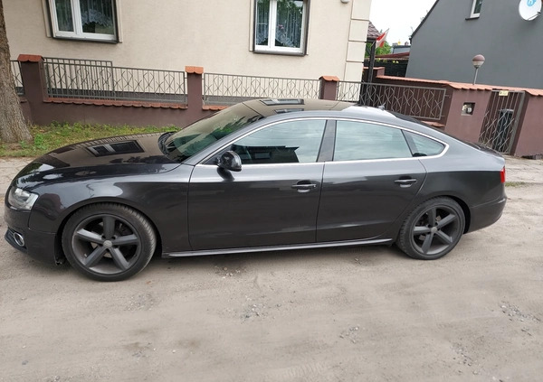 Audi A5 cena 53000 przebieg: 230000, rok produkcji 2011 z Luboń małe 137